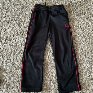 Boys Nike Jordan fleece pants, size M, 5-6 years